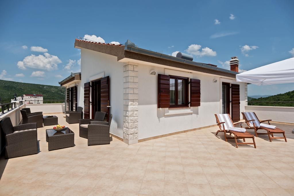 Villa Vinea Prapatnica ภายนอก รูปภาพ