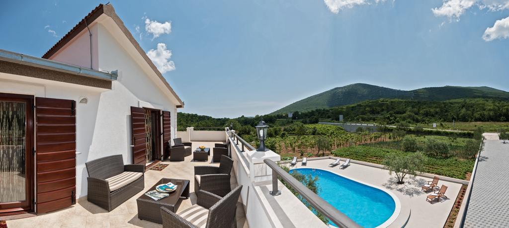 Villa Vinea Prapatnica ภายนอก รูปภาพ